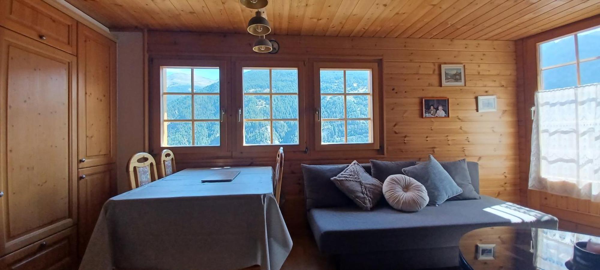 3 Pieces De Caractere Chalet *