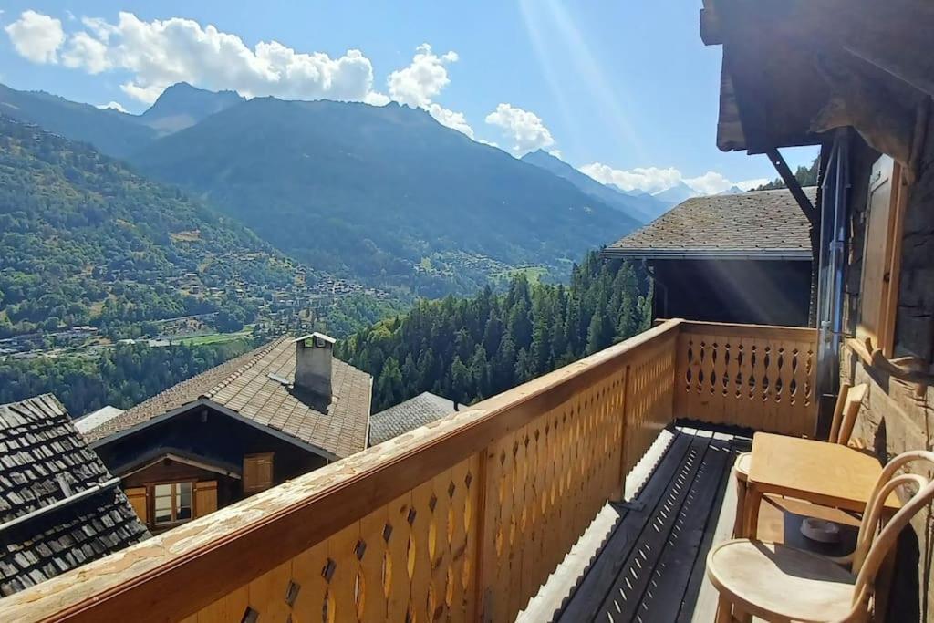 3 Pieces De Caractere Chalet